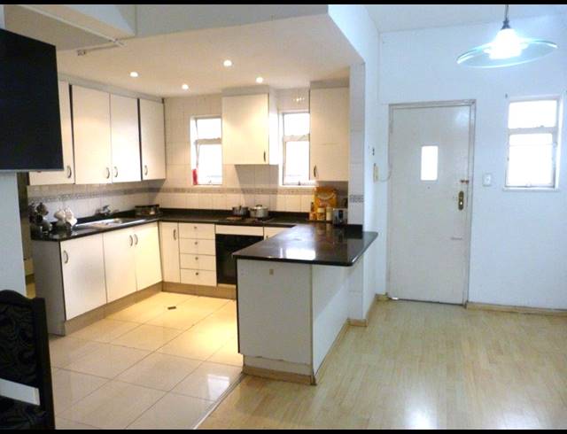 2 BEDROOM APARTMENT FOR SALE IN NORTH BEACH